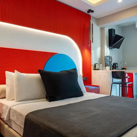 Hotel Lucky Monkey Midi *