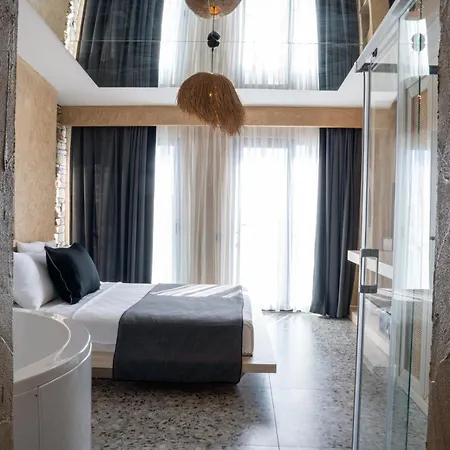 Lucky Monkey Midi Antalya