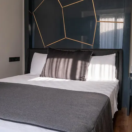 Lucky Monkey Midi Antalya