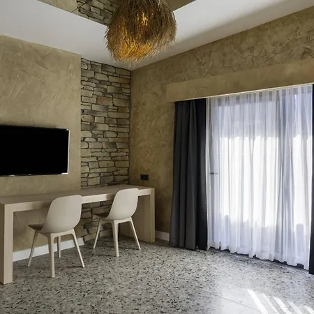 Hotel Lucky Monkey Midi Antalia