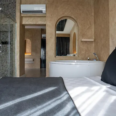 Lucky Monkey Midi Hotel Antalya