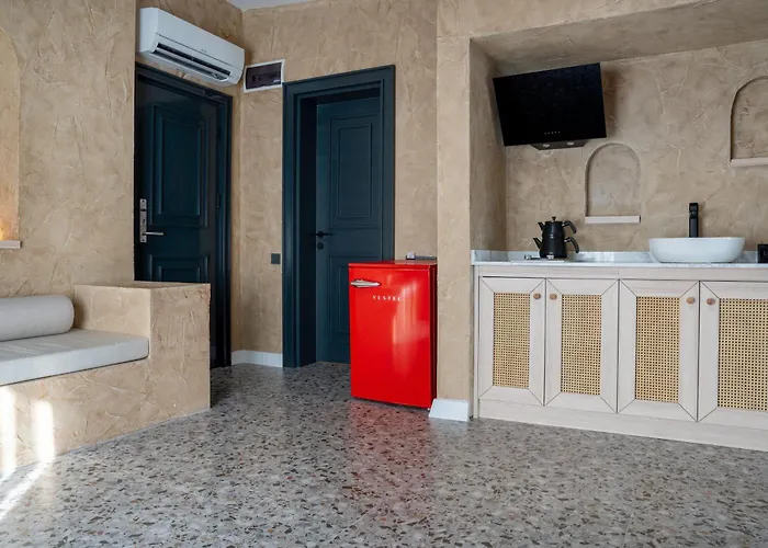 Lucky Monkey Midi Antalya