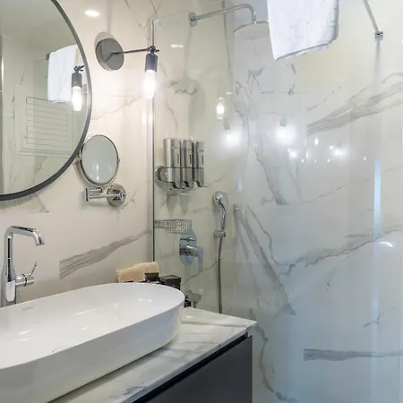 Hotell Lucky Monkey Midi