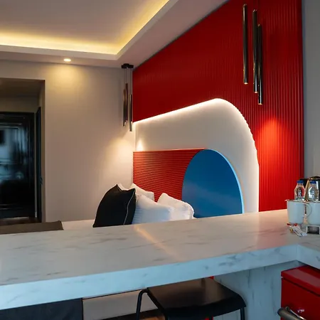 Hotell Lucky Monkey Midi *